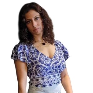 Aqua Crop Top Smock Waist Flutter Cap Sleeve Blue White Mediterranean Floral XS